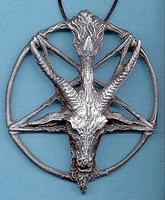 Baphomet pentagram broch