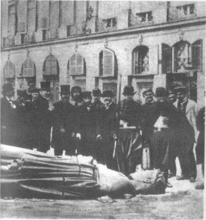 The Jewish Masonic Communards by the destroyed Vendom monument in
		Paris 1871. They also had plans to demolish the Notre Dame
		cathedral.